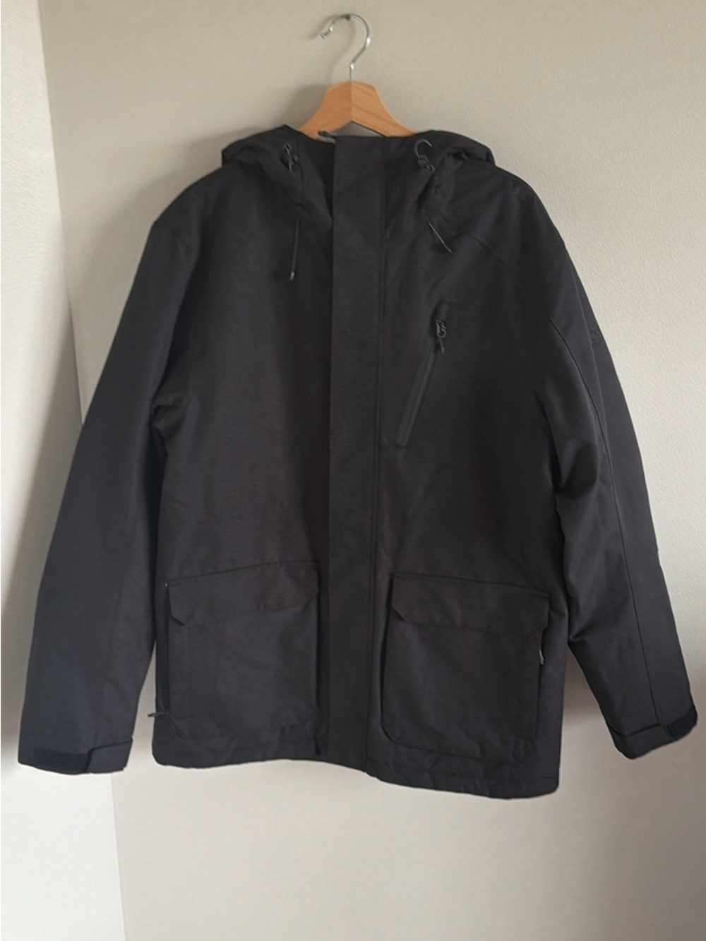 Men's 686 Hooded Snowboarding Jacket - Black
